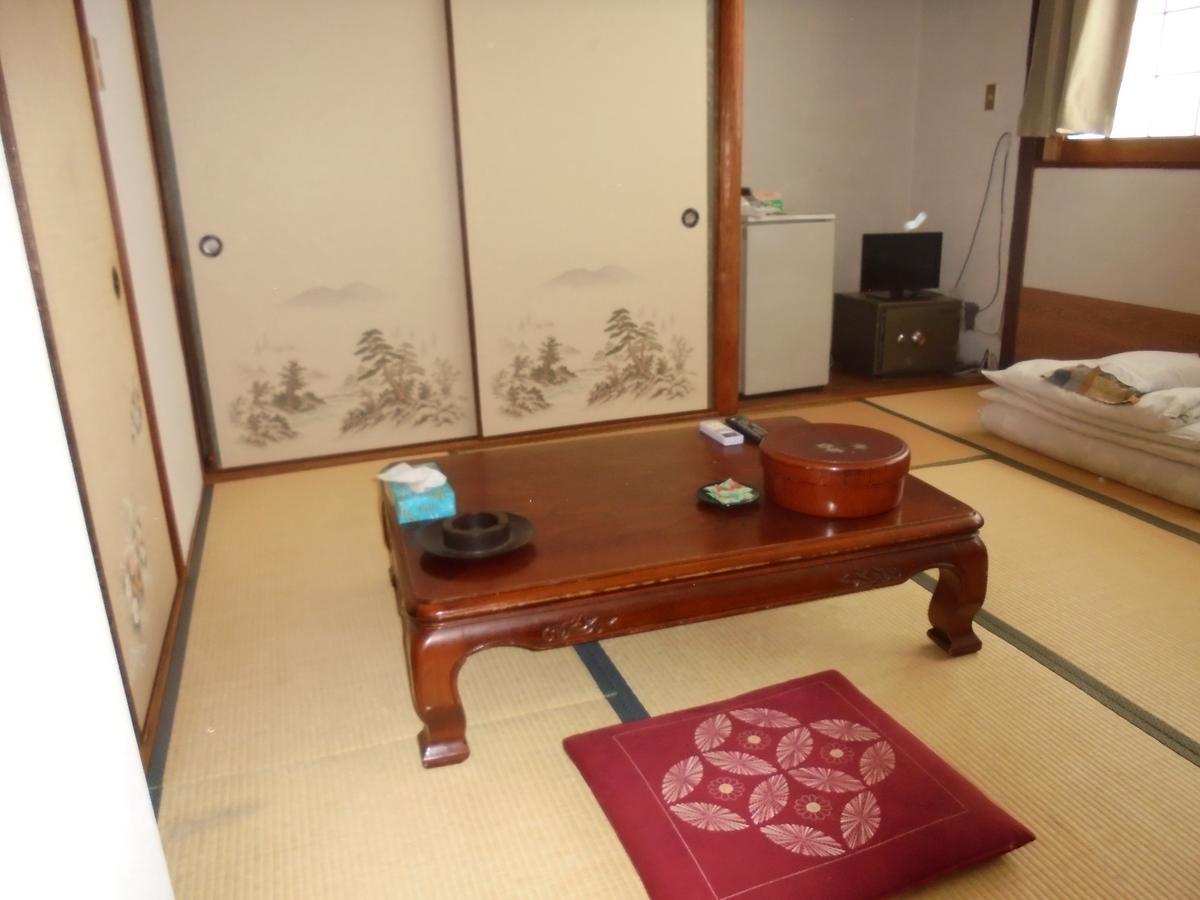 Yoshino Ryokan Осака Экстерьер фото